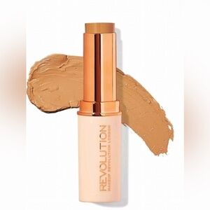 REVOLUTION F12 Foundation - Warm Tan